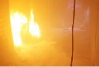 বহুতল মার্কেটে আগুন