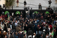 রাজপথে ইমরান খানের সমর্থকরা