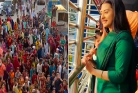 হাজারো মানুষের ঢল, ভাইরাল নায়িকা বুবলীর এই ভিডিও!