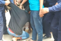 মৃত্যুদণ্ডের রায়ের পর মায়ের পা ছুঁয়ে সালাম করলেন ছেলে 