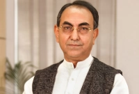 মির্জা-আব্বাস-এখন-পুরোপুরি-শঙ্কামুক্ত-দেশে-ফিরছেন-ঈদের-আগেই