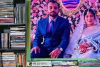 শ্বশুরবাড়িতে ২০০ বই নিয়ে গেছেন নববধূ!