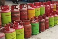 হঠাৎ-এলপি-গ্যাস-নিয়ে-‘অরাজকতার’-পর-এবার-মিলল-সুখবর