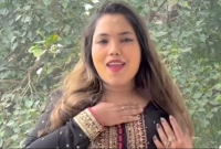 দুঃখজনক ঘটনা বিনোদন অঙ্গনে! আটক গায়িকার স্বামী সহ এক নারী