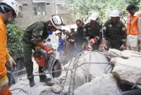 ধসে পড়ল ভবন, ৯ জনের মৃত্যু