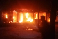 মুহূর্তেই ছড়িয়ে পড়ে আগুন