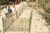 ইচ্ছা পূরণ হলো স্বামী-স্ত্রীর, একই দিনে মৃত্যু, পাশাপাশি কবর