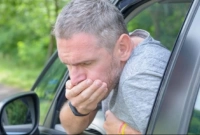 বমি আসে গাড়িতে চড়লেই? আছে বাঁচার উপায়