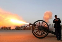 যে দেশে ইফতারের সংকেত দেওয়া হয় কামানের গোলা ছুড়ে