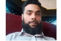 পুত্র সন্তান জন্মের খবর শুনে মিষ্টি নিয়ে বাড়ি যাওয়ার পথে যুবকের মৃত্যু পুত্র সন্তান জন্মের খবর শুনে মিষ্টি নিয়ে বাড়ি যাওয়ার পথে যুবকের মৃত্যু