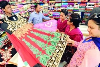 কোন বিষয়গুলো খেয়াল করা জরুরি ঈদের কেনাকাটার আগে