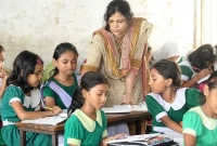 জানেন-কত-টাকা-বাড়বে-প্রাথমিক-শিক্ষকদের-বেতন-