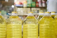 সয়াবিনের দাম আরও কমে ২ বছরের মধ্যে সর্বনিম্ন