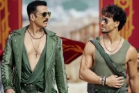 বক্স অফিসে প্রথম দিনেই দারুণ সাফল্য, ঈদ মাতাচ্ছে ‘বাড়ে মিয়া ছোটে মিয়া’