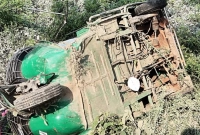 নিয়ন্ত্রণ হারিয়ে খাদে, যত জনের মৃত্যু