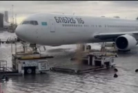 পানির নিচে বিমানবন্দর, ৭৫ বছরের মধ্যে সর্বোচ্চ বৃষ্টি 