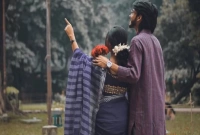 আজ স্বামীর প্রশংসা করার দিন 