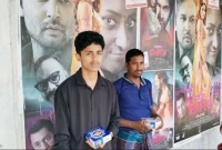 সিনেমা দেখলেই বিনামূল্যে খাওয়ানো হচ্ছে বিরিয়ানি!