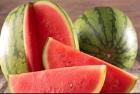 কখন-ভুলেও-তরমুজ-খাবেন-না
