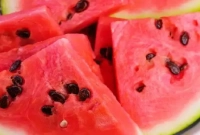 জানেন কী হয় তরমুজ ফ্রিজে রাখলে?