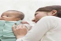 ১২ লাখ টাকা বোনাস ও এক বছরের বেতনসহ ছুটি মিলবে তৃতীয় সন্তান নিলেই! 