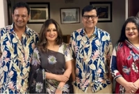 বাবা নায়ক আলমগীরের সঙ্গে তাঁর তিন সন্তান