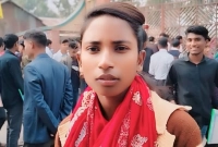 পাস এক বিদ্যালয়ের একমাত্র পরীক্ষার্থী রুবিনা
