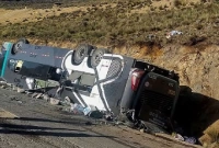  ভয়াবহ সড়ক দুর্ঘটনায় ১৬ জনের মৃত্যু, রাস্তা থেকে ছিটকে পড়ল বাস