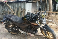 গরু চুরি করতে এসে দামি মোটরসাইকেল রেখে পালাল চোর!