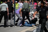 স্লোভাকিয়ার প্রধানমন্ত্রীর দেহে চারটি গুলি লেগেছে!