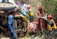 ভয়াবহ সড়ক দুর্ঘটনায় একই পরিবারের ১৪ জনের মৃত্যু