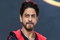 সিনেমা ফ্লপের পর গুরুর শরণাপন্ন শাহরুখ খান, পরে যা ঘটল