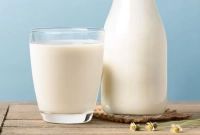 খাঁটি দুধ চেনার সবচেয়ে সহজ উপায়