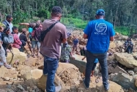 ভূমিধসে  চাপা পড়েছে ২ হাজারেরও বেশি লোক, নিশ্চিহ্ন হয়ে গেছে একটি গ্রাম