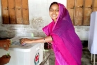 চমক চা-কন্যা’ খায়রুনের, নির্বাচন ১০ টাকা গণচাঁদা তুলে!  চমক চা-কন্যা’ খায়রুনের, নির্বাচন ১০ টাকা গণচাঁদা তুলে!