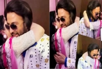 বিশেষ মুহূর্তের ছবি ভাইরাল! কী ঘটেছে শাকিব-পরীমণির মধ্যে?