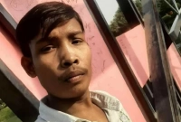 গলায় কুরবানির মাংস আটকে যুবকের মৃত্যু 