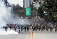 পুলিশের সাথে ব্যাপক সংঘর্ঘ, ১০ জনের মৃত্যু