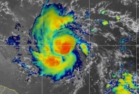 ব্যাপক তাণ্ডব চালাবে এই ভয়াবহ ঝড়, অগ্রসর হচ্ছে যে দিকে