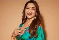 জানেন, কোন ক্রিকেটারের প্রেমে পাগল ছিলেন মাধুরী দীক্ষিত?