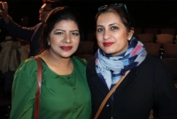   পাশের এই অভিনেত্রী কে, জানতে চেয়েছেন বিপাশা হায়াত