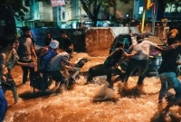 প্রবল বর্ষণে বন্যা, নিহত ৯