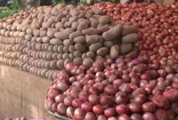 খুলনার-বাজারে-হঠাৎ-পেঁয়াজের-কেজি-কত-হলো-জানেন-