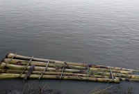 কলাগাছের ভেলায় ভাসিয়ে দেওয়া হল বৃদ্ধের মরদেহ