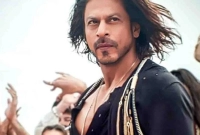  যেকারণে মনোজ কুমারের কাছে ক্ষমা চেয়েছিলেন শাহরুখ খান