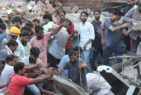 হঠাৎ ধসে পড়লো তিনতলা ভবন, একই পরিবারের ৯ জনসহ ১০ জনের মৃত্যু