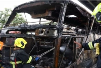  স্কুলবাসে আগুন, ২৩ জনের মরদেহ উদ্ধার