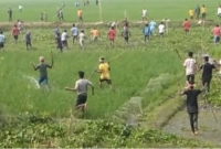 ১০ টাকা নিয়ে ভয়াবহ সংঘর্ষ, যেভাবে শুরু