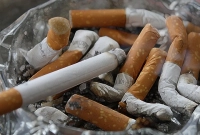 সিগারেটের শেষাংশ জমিয়ে শত কোটি টাকার মালিক! (ভিডিও)