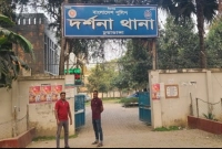 ছাত্রলীগের রাশেদকে ধরে পুলিশে দিল স্থানীয় জনতা